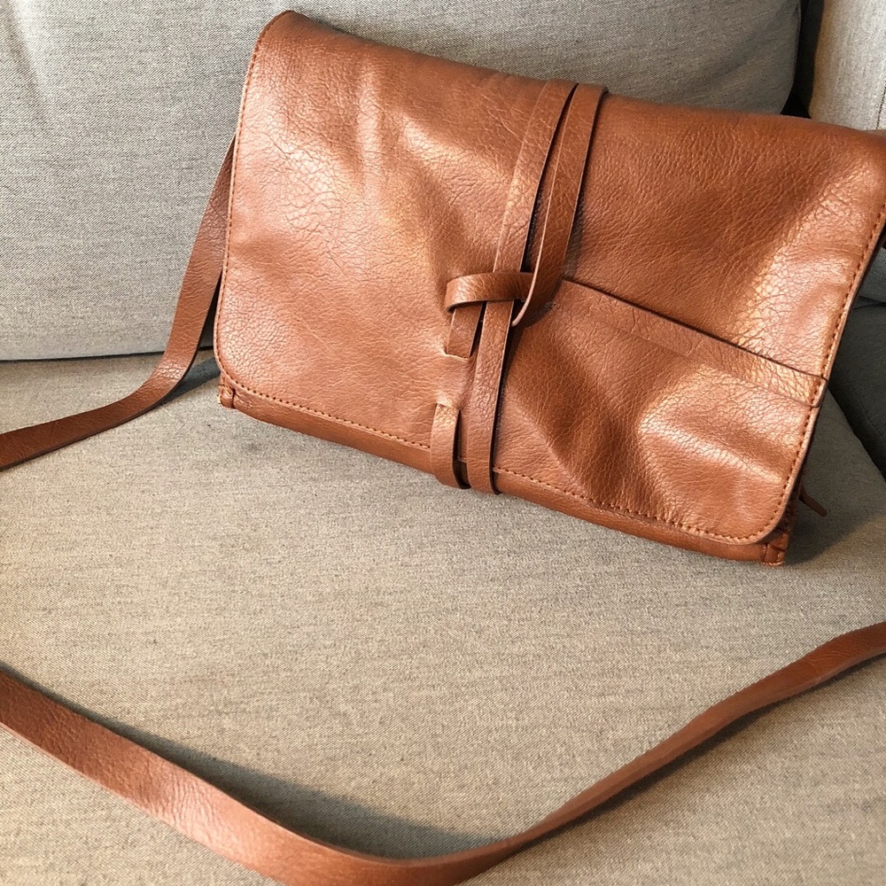 Brown faux leather crossbody